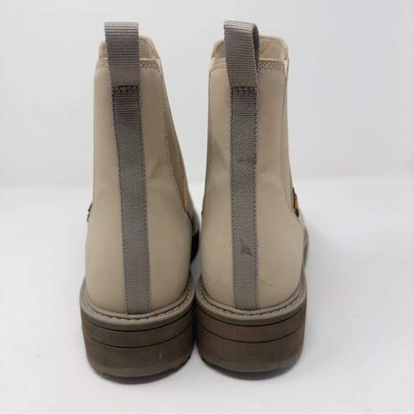 Teva Midform Chelsea Boots - Picture 5 of 9